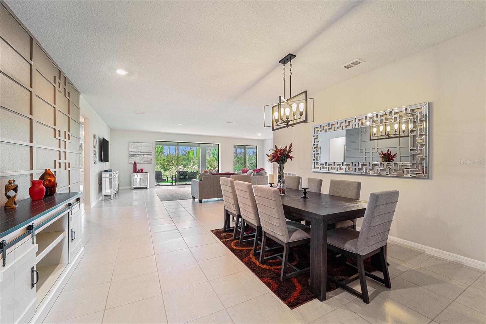 Image 7 of 22 For 19206 Briarbrook Drive