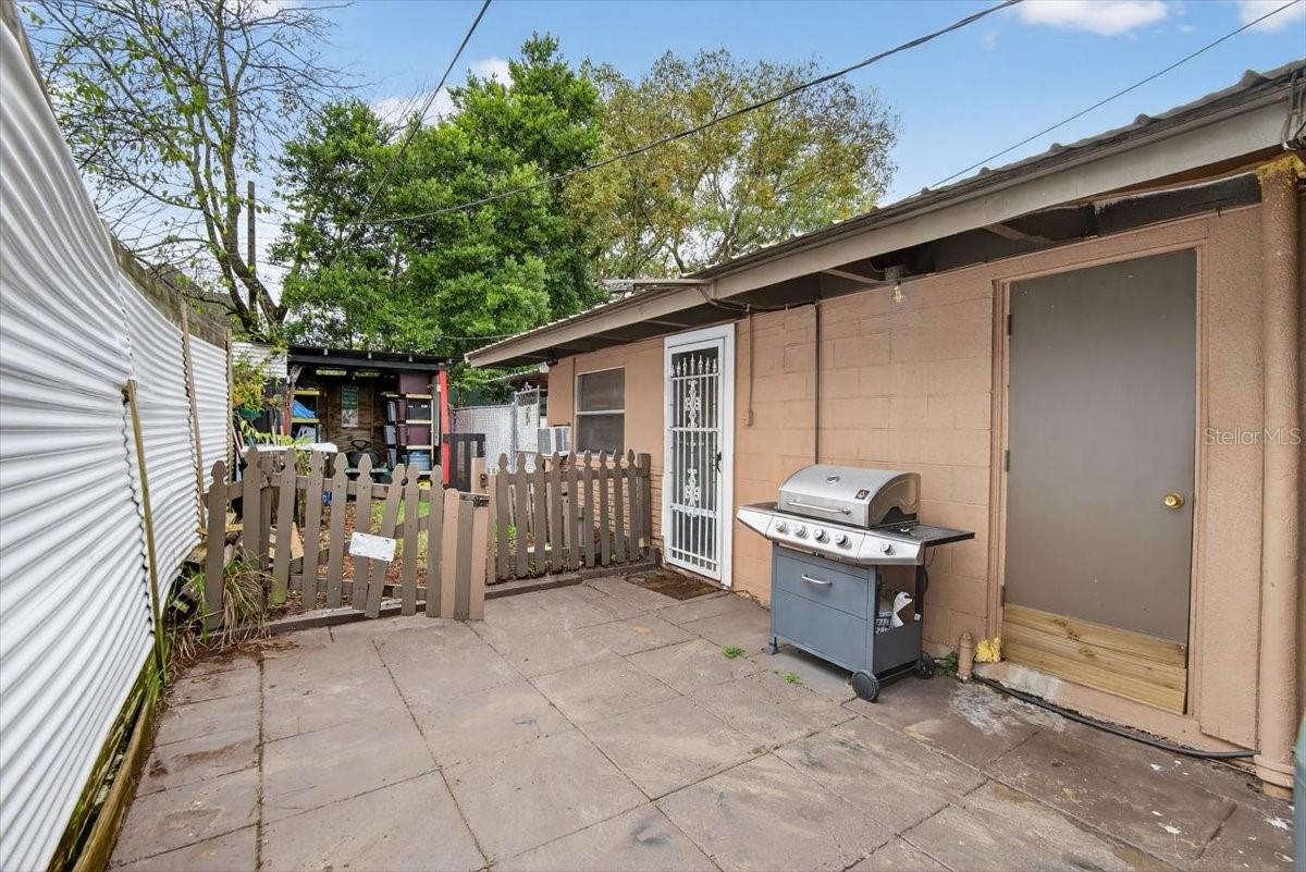 Listing photo id 28 for 38606 3rd Avenue