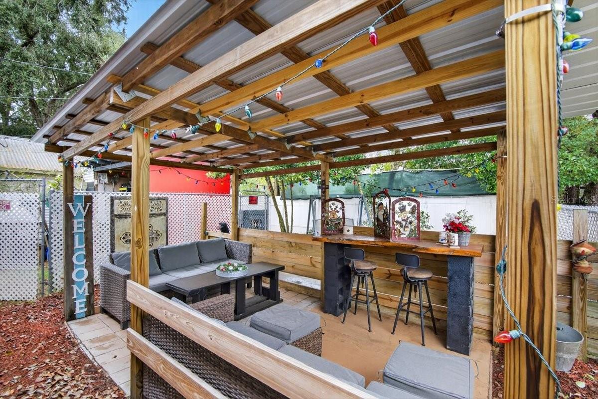 Listing photo id 32 for 38606 3rd Avenue