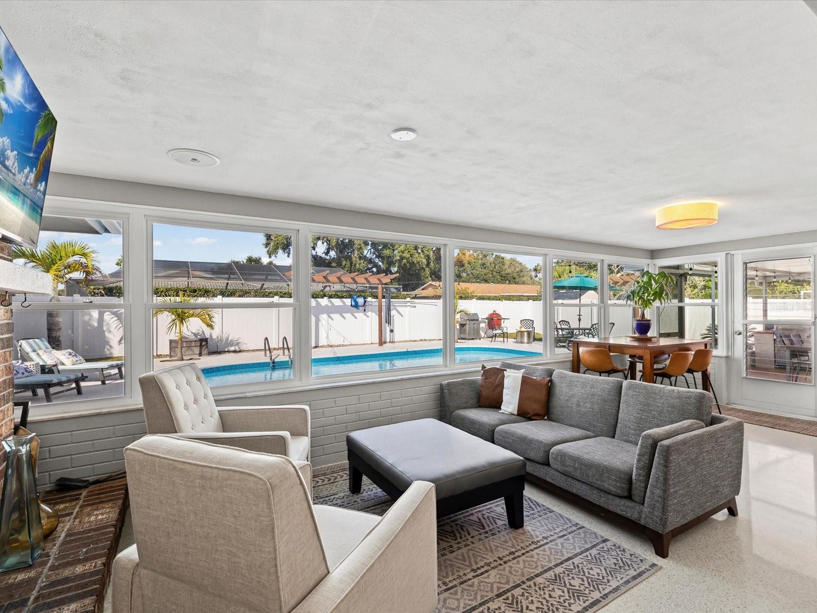 Image 10 of 48 For 1090 Mcfarland Street