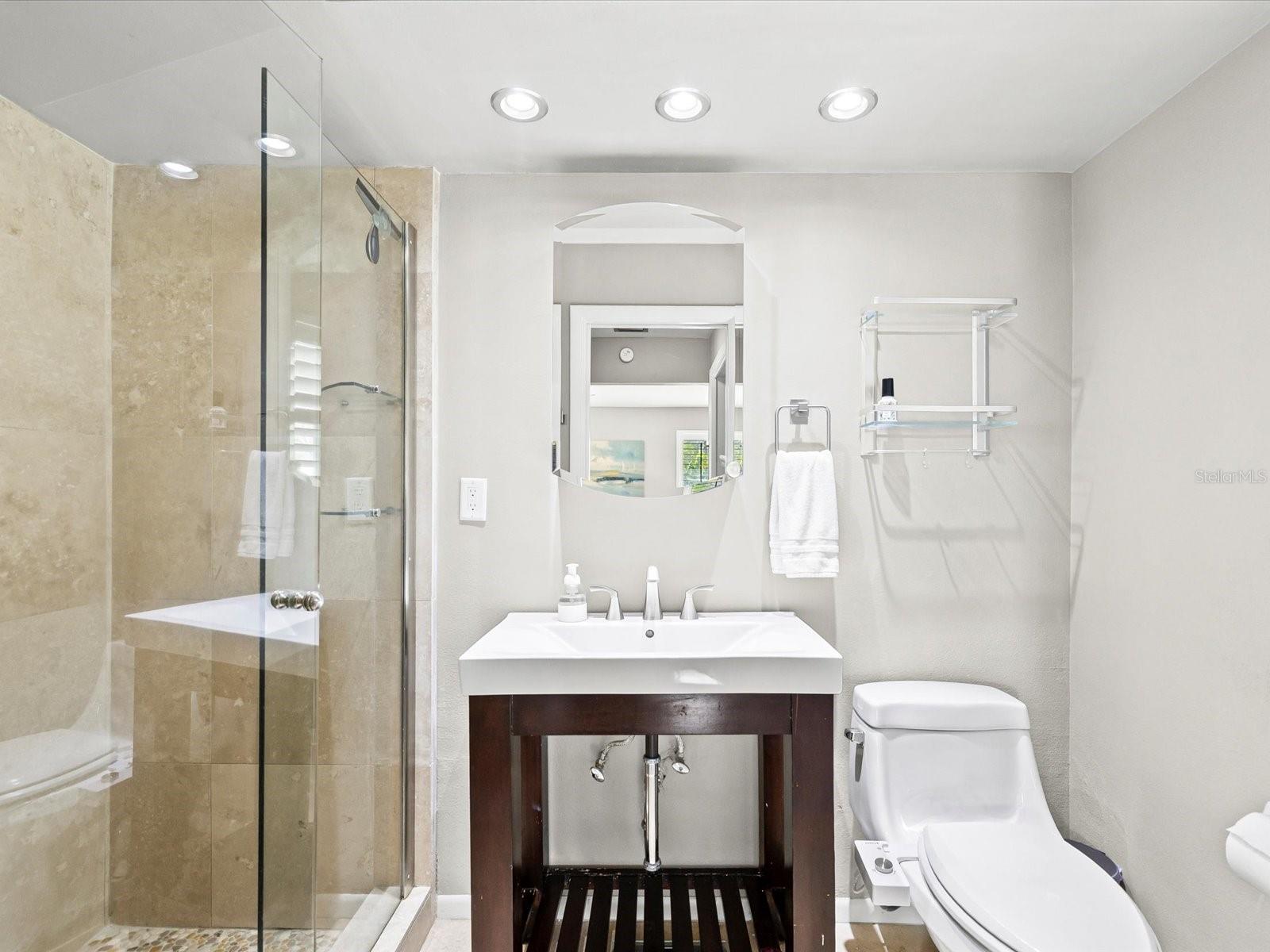 Image 16 of 48 For 1090 Mcfarland Street