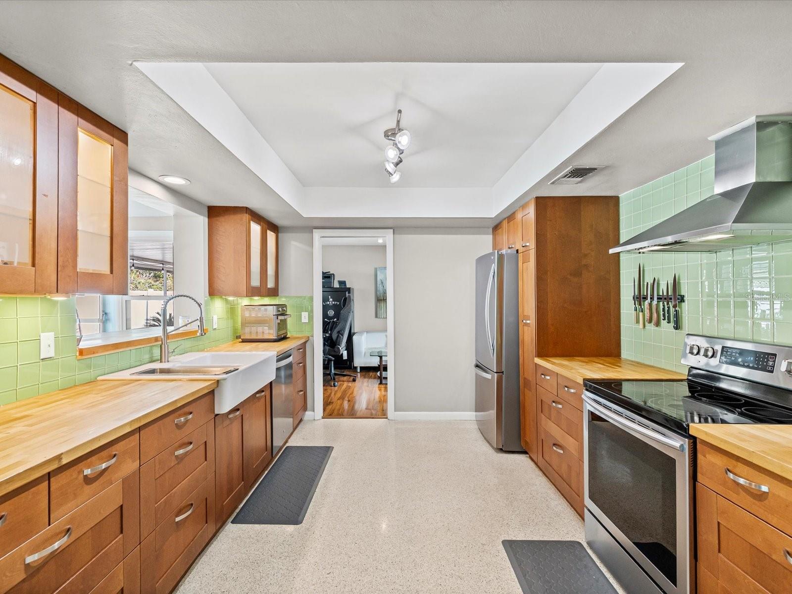 Image 2 of 48 For 1090 Mcfarland Street