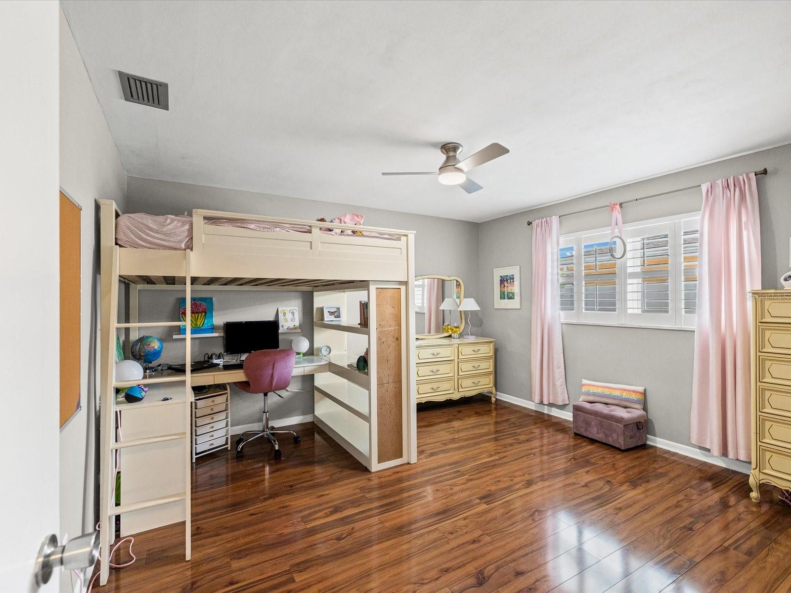 Image 21 of 48 For 1090 Mcfarland Street