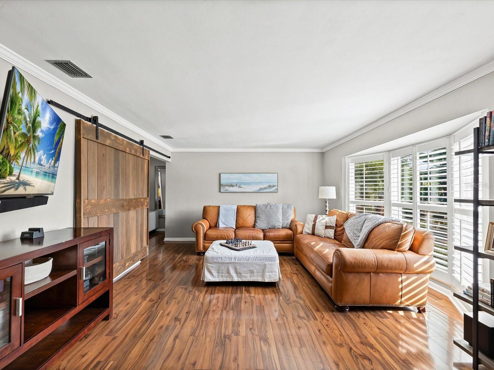 Image 7 of 48 For 1090 Mcfarland Street