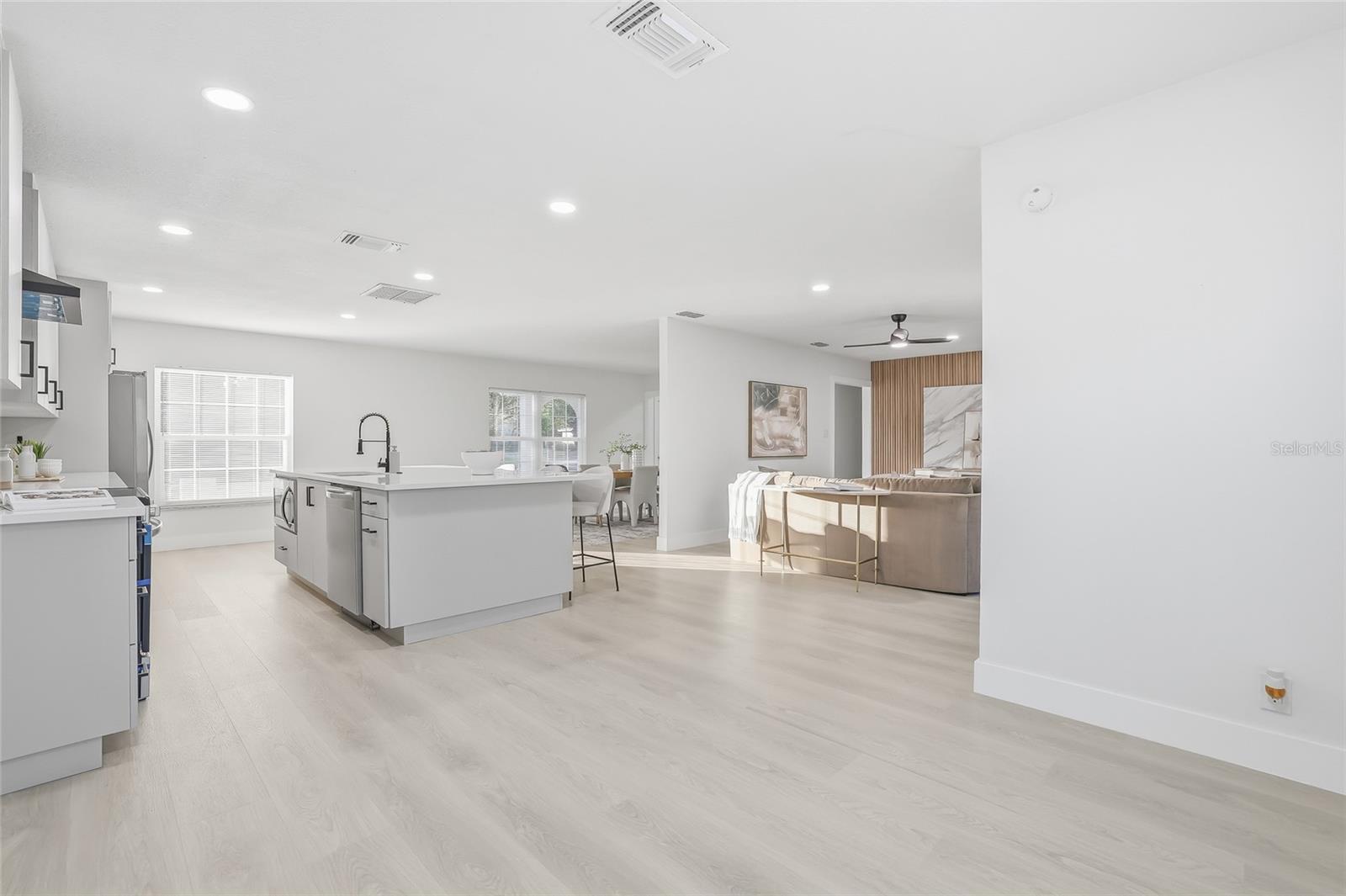 Image 11 of 44 For 10905 Kewanee Drive