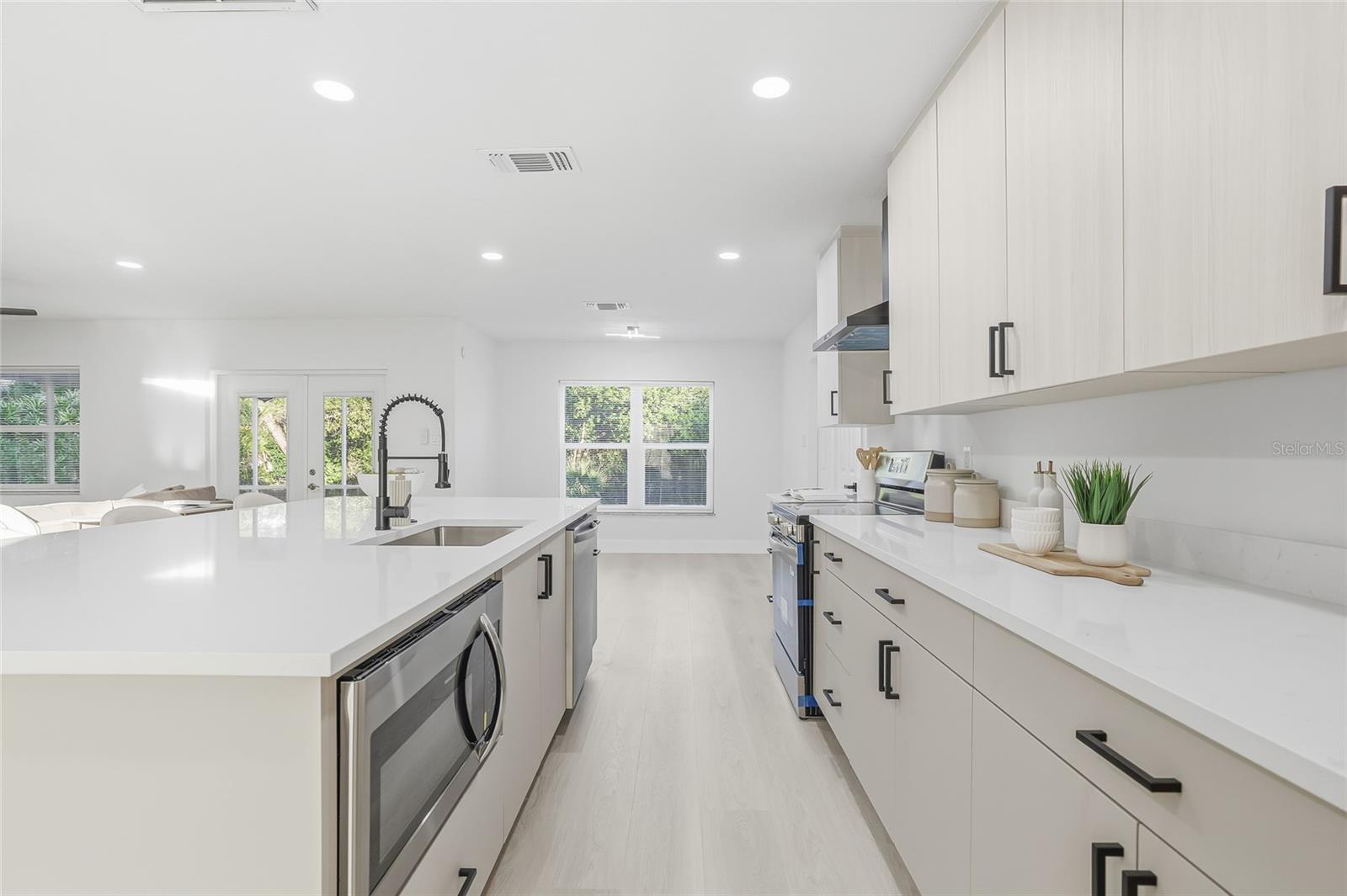 Image 12 of 44 For 10905 Kewanee Drive