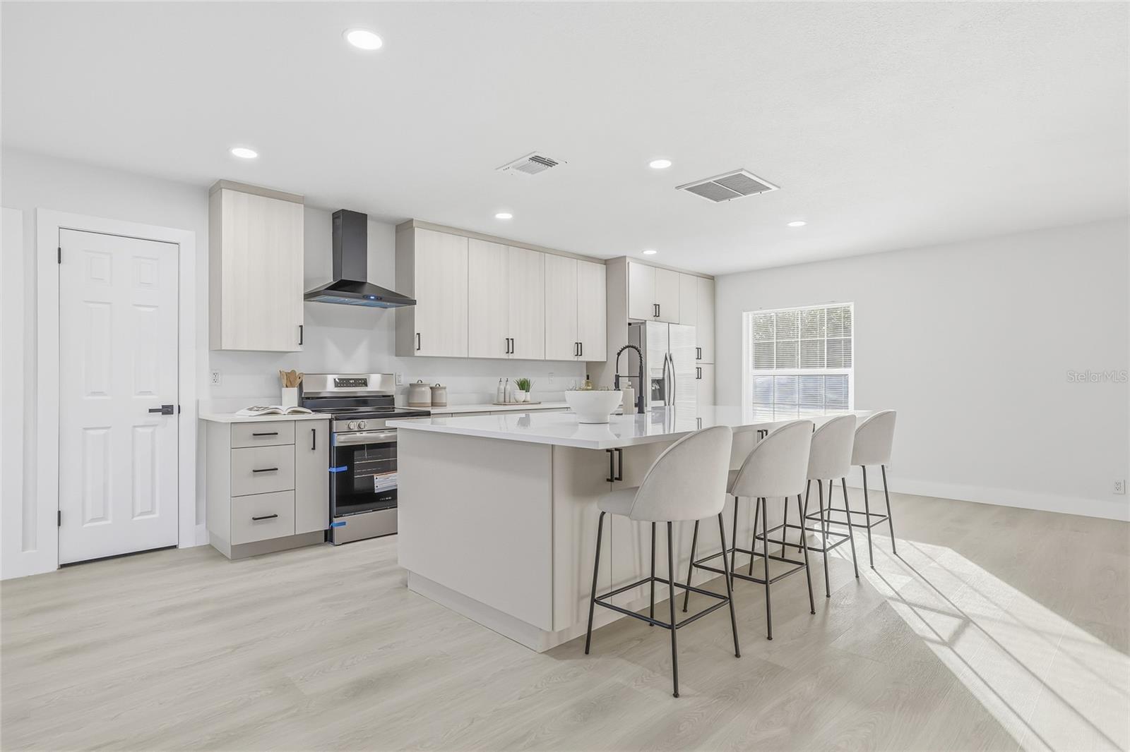 Image 14 of 44 For 10905 Kewanee Drive