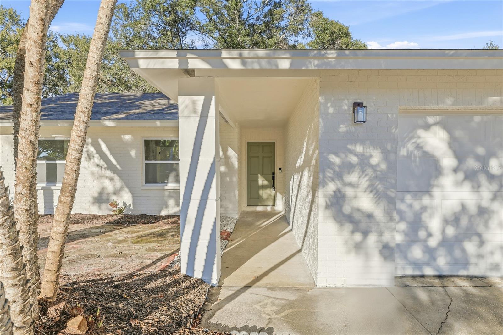 Image 32 of 36 For 6813 Circlecreek Drive