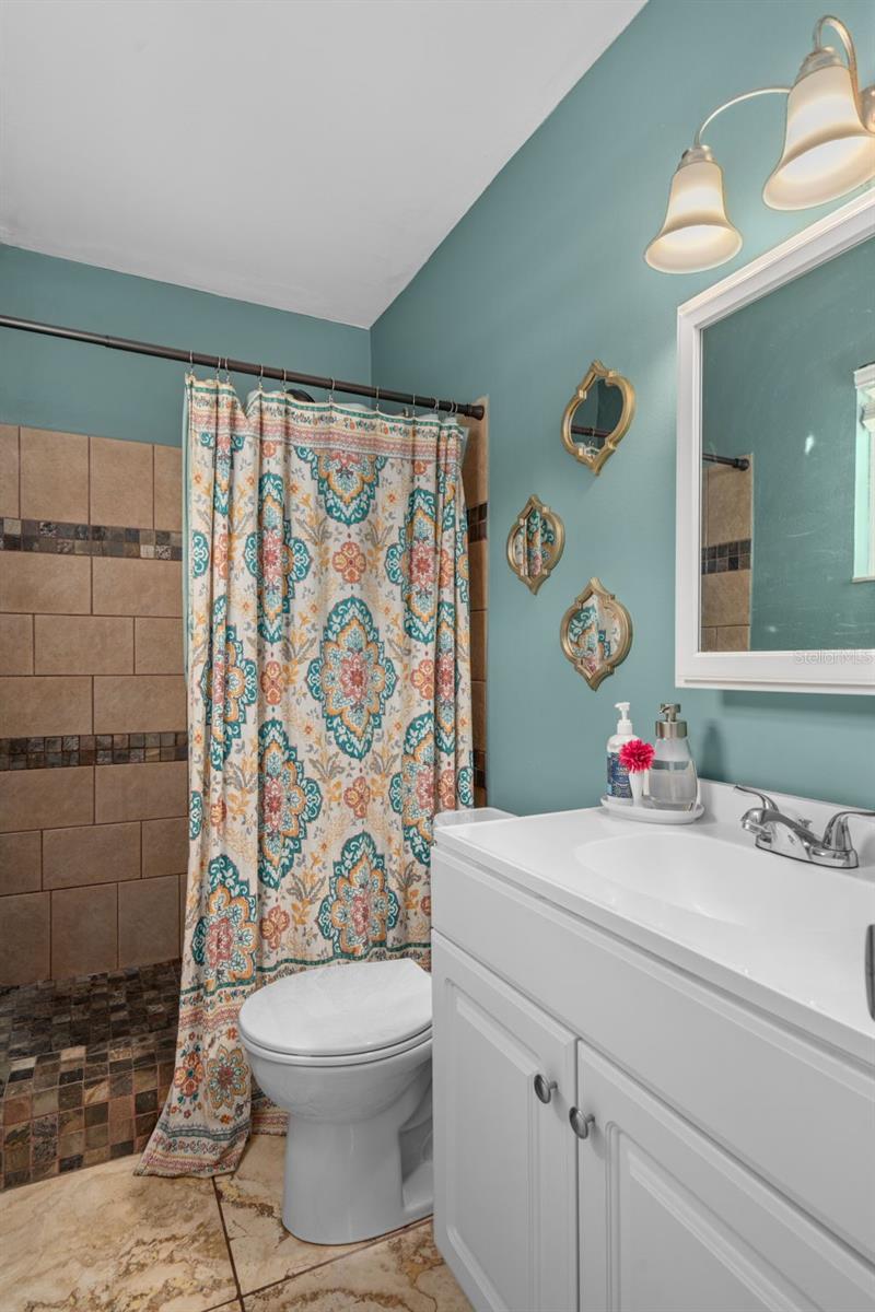 Image 21 of 37 For 113 Cranbrooke Drive