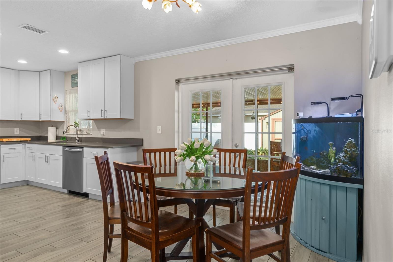 Image 6 of 37 For 113 Cranbrooke Drive