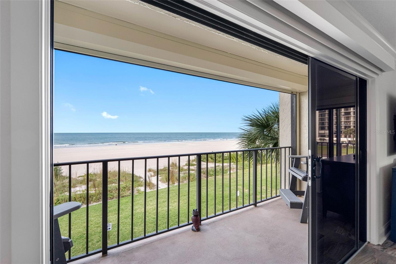 Listing photo id 15 for 1480 Gulf Boulevard 204