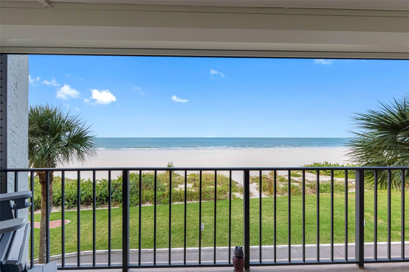 Listing photo id 16 for 1480 Gulf Boulevard 204