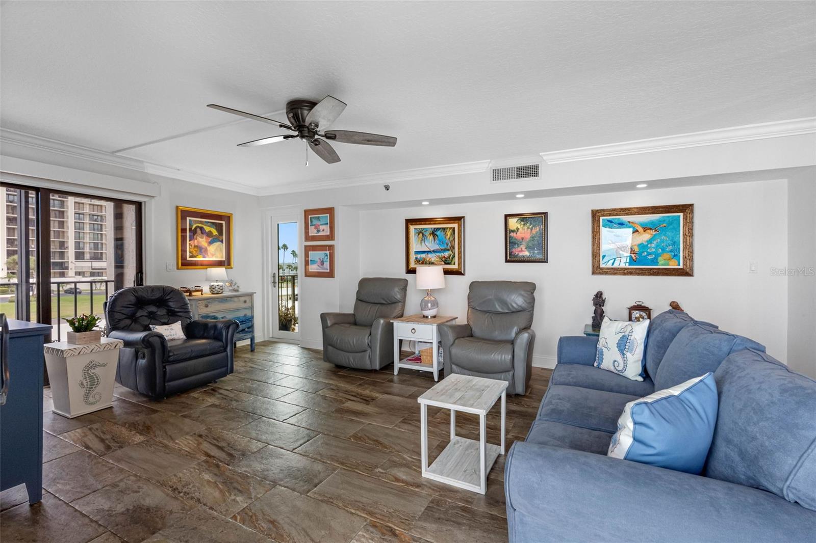 Listing photo id 20 for 1480 Gulf Boulevard 204