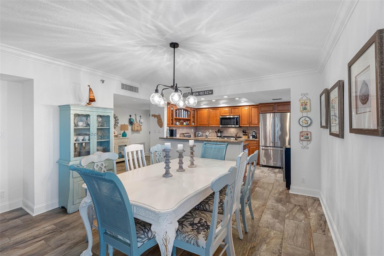 Listing photo id 28 for 1480 Gulf Boulevard 204