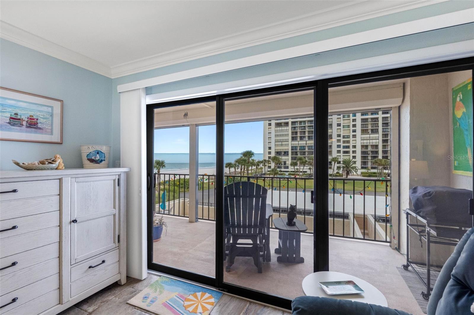 Listing photo id 32 for 1480 Gulf Boulevard 204
