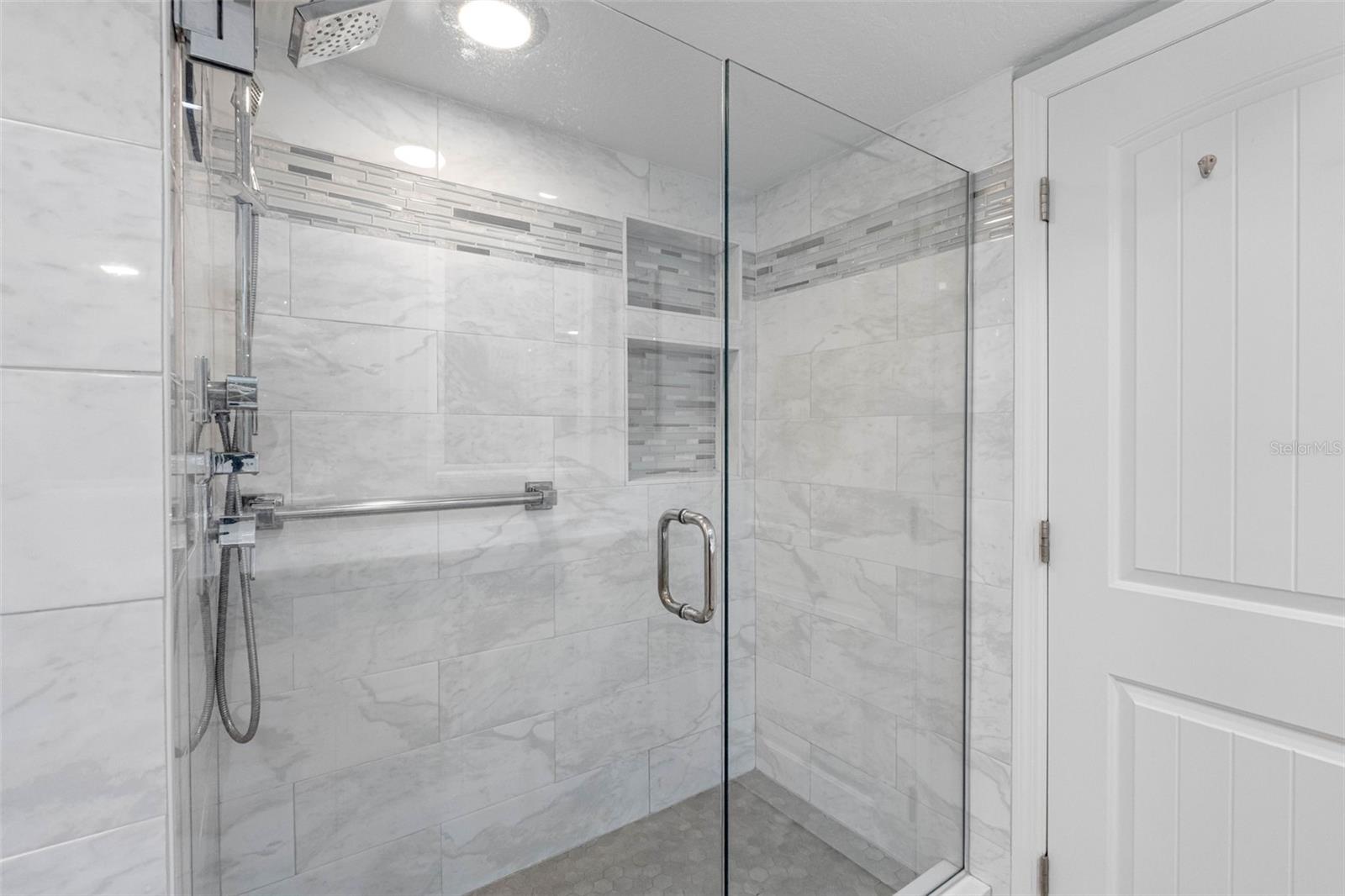 Listing photo id 36 for 1480 Gulf Boulevard 204