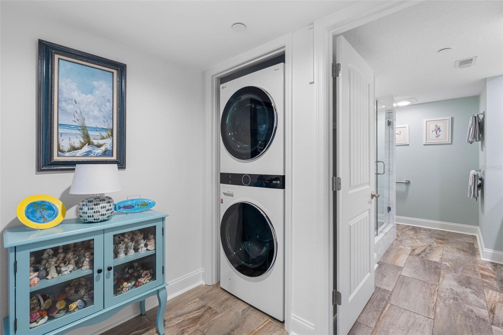 Listing photo id 37 for 1480 Gulf Boulevard 204