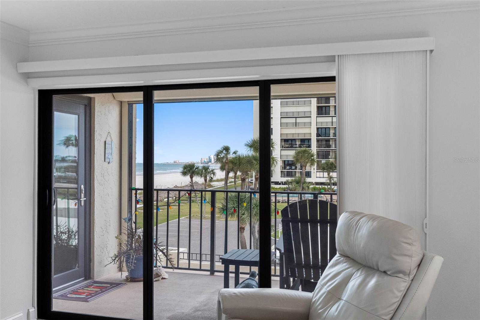 Listing photo id 39 for 1480 Gulf Boulevard 204
