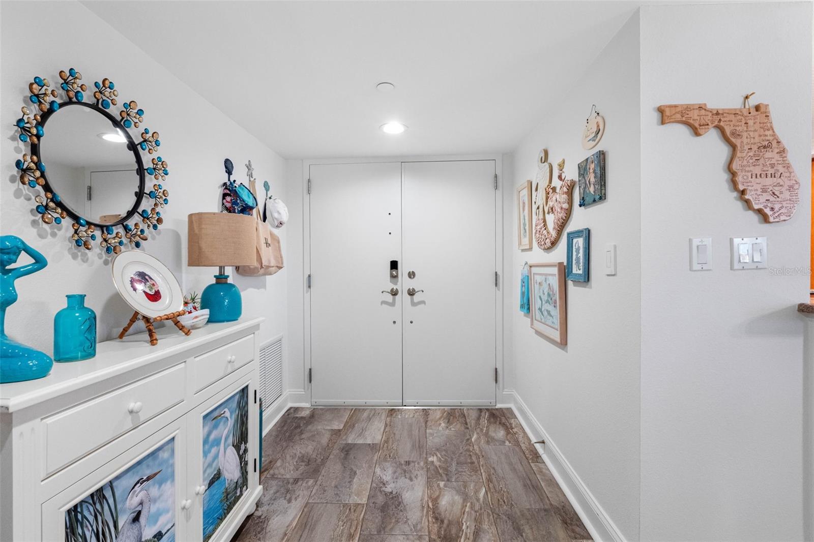 Listing photo id 42 for 1480 Gulf Boulevard 204