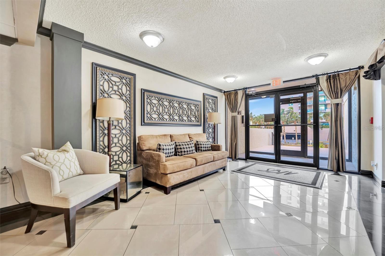 Listing photo id 43 for 1480 Gulf Boulevard 204