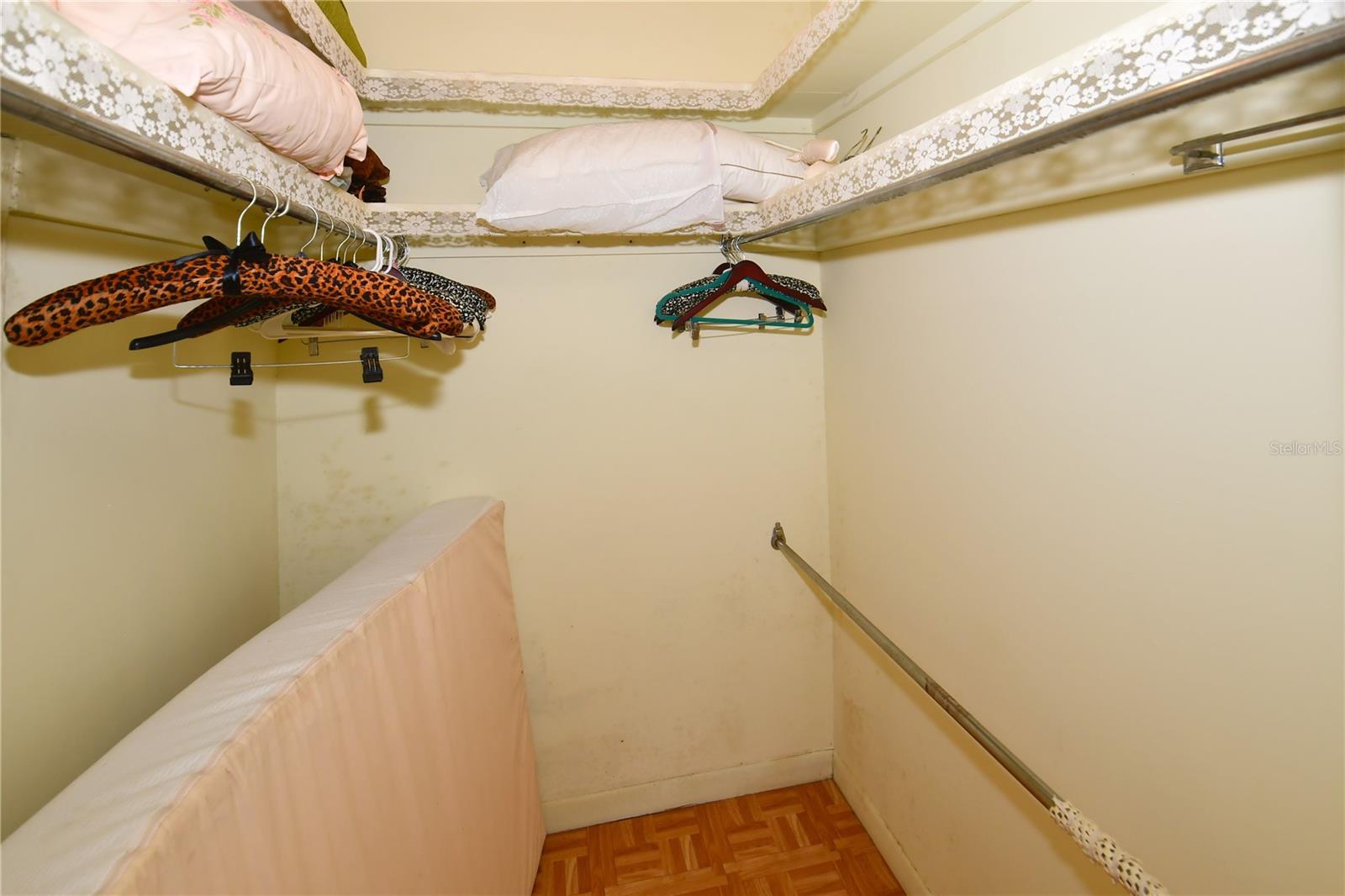 Image 23 of 38 For 1225 58th Street N 203a