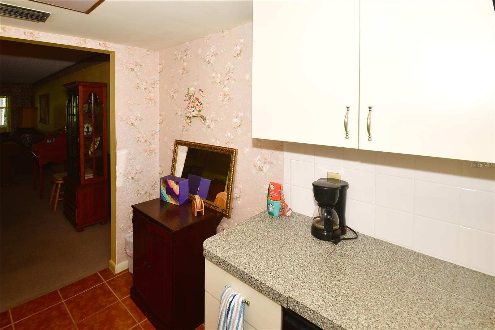 Image 32 of 38 For 1225 58th Street N 203a