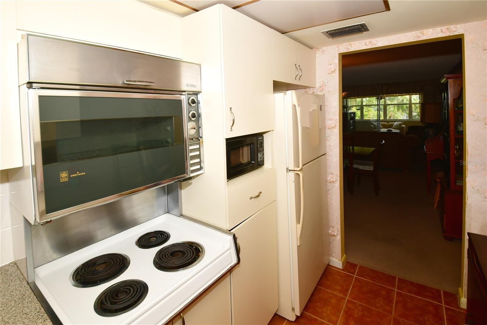 Image 34 of 38 For 1225 58th Street N 203a