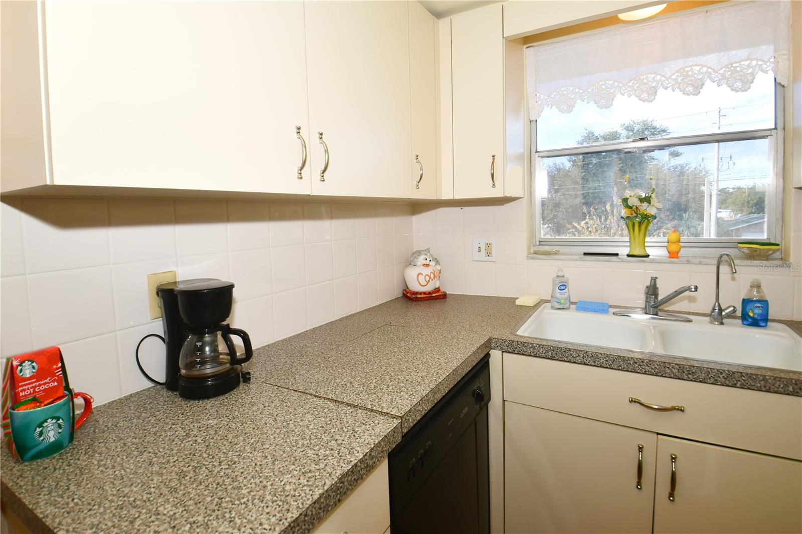 Image 35 of 38 For 1225 58th Street N 203a