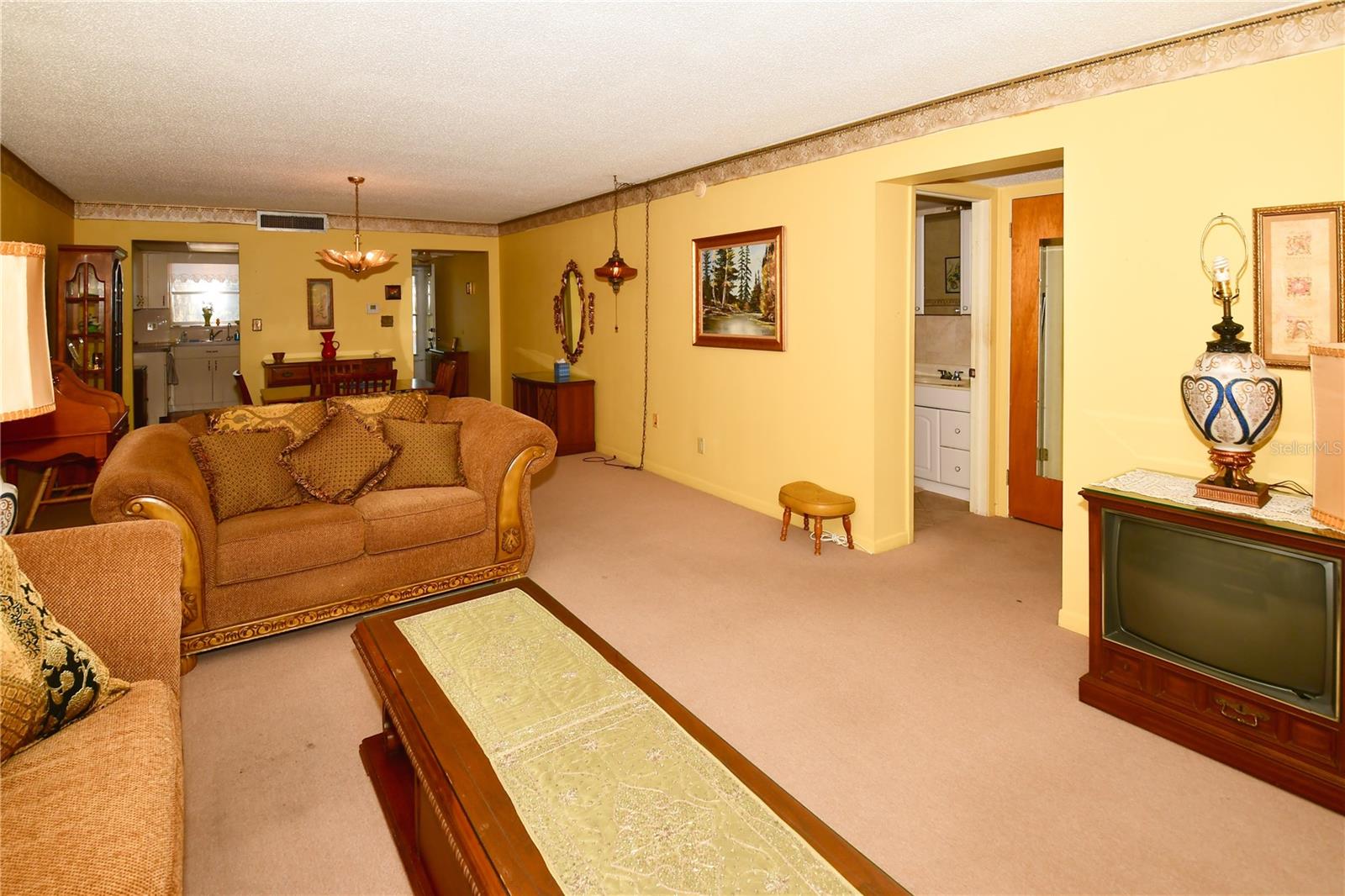 Image 5 of 38 For 1225 58th Street N 203a