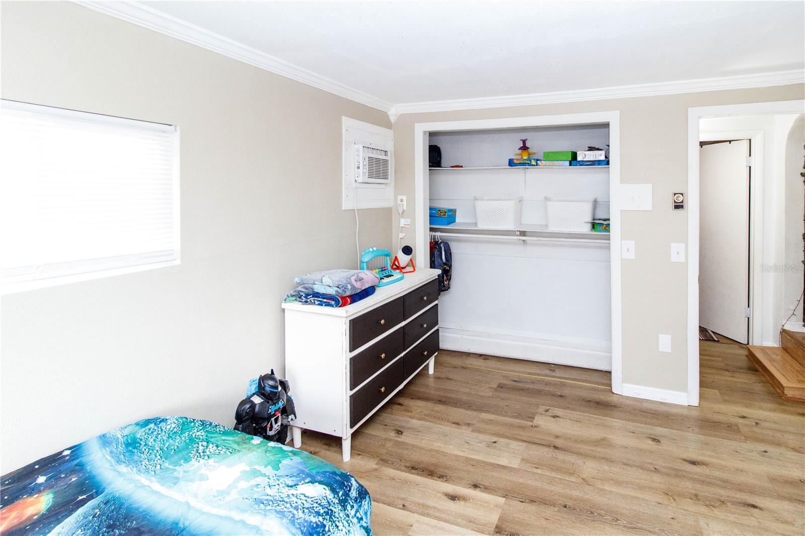 Image 15 of 48 For 5127 Yearling Avenue