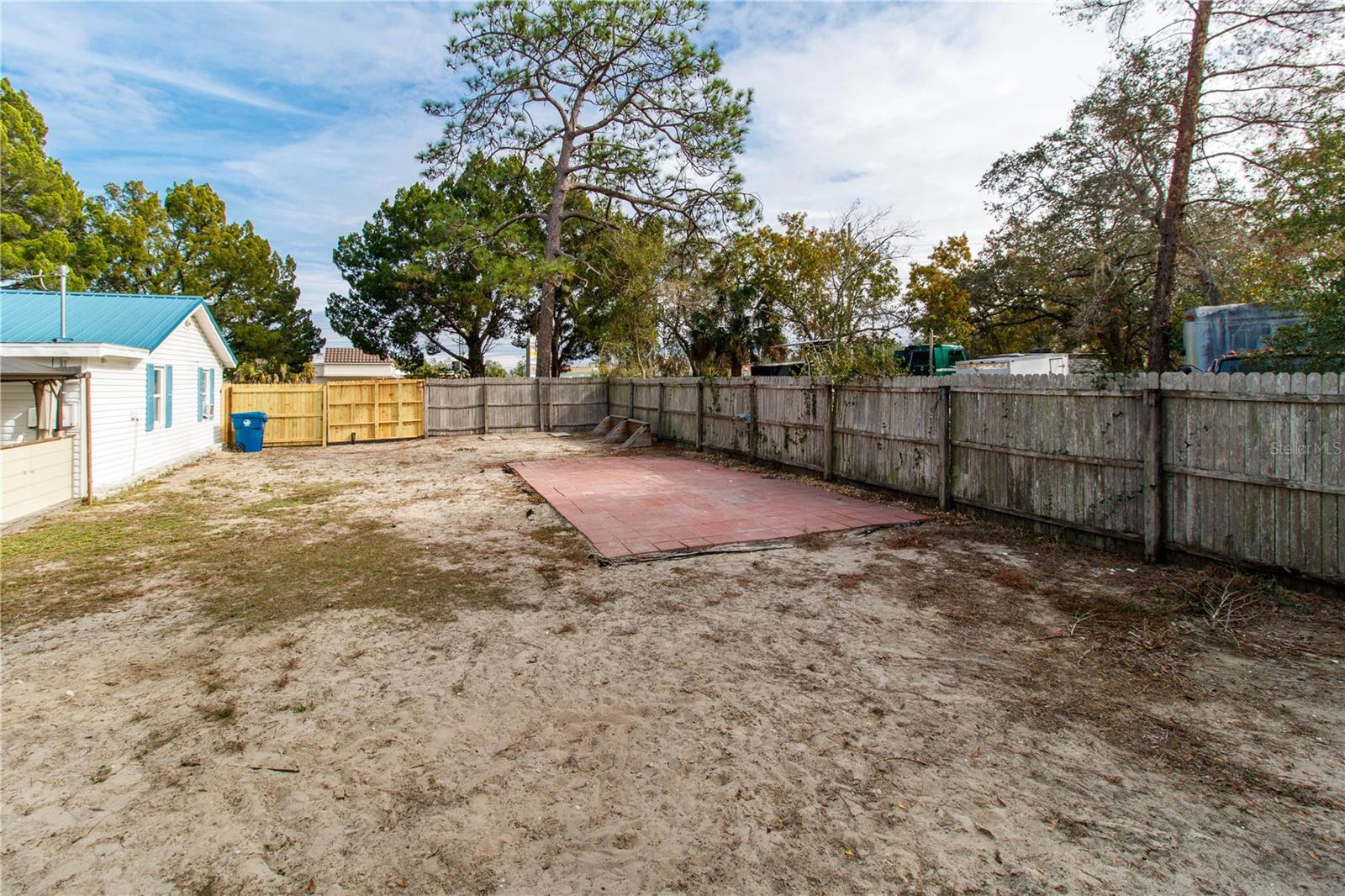Image 41 of 48 For 5127 Yearling Avenue