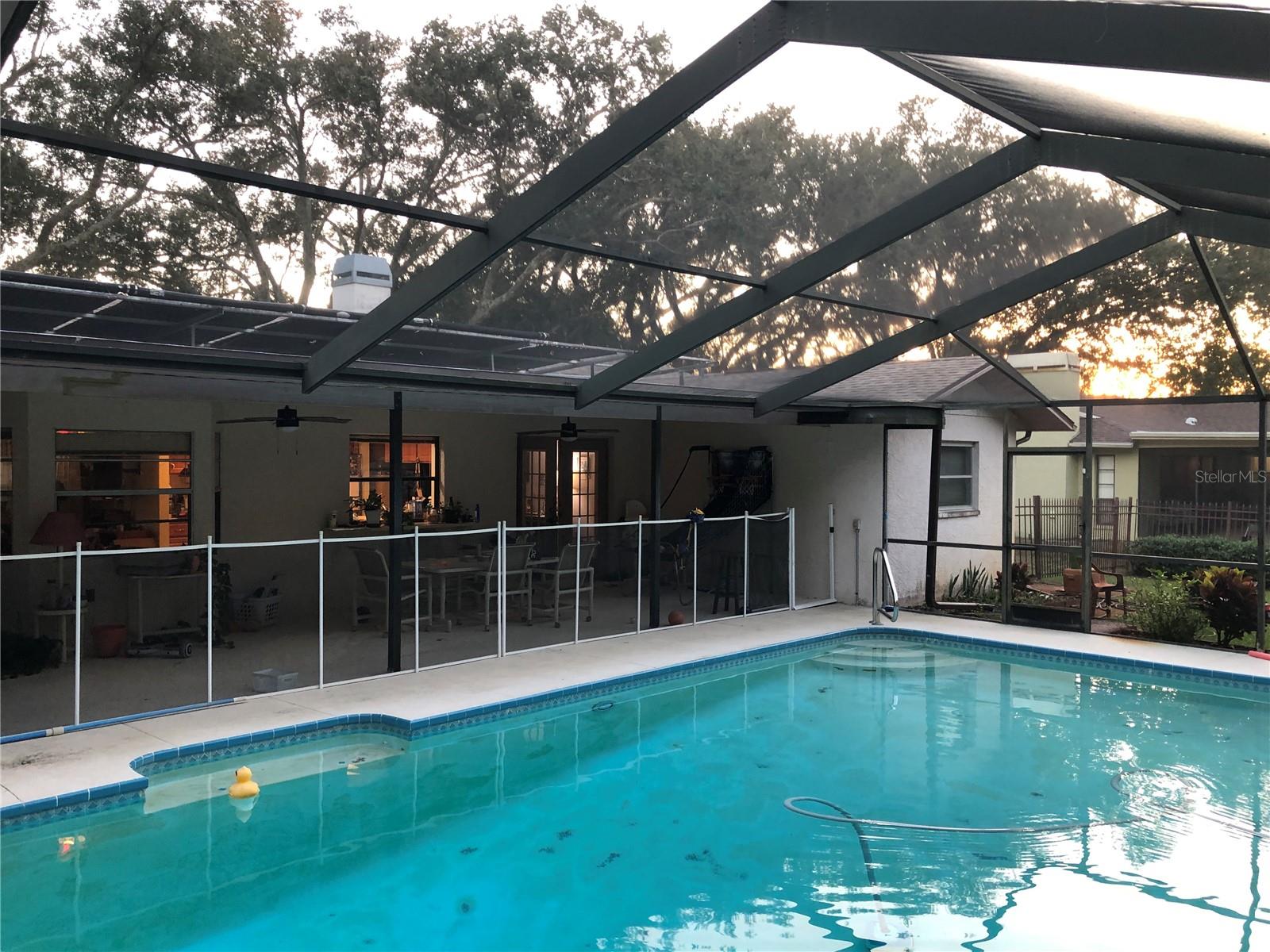 Image 4 of 5 For 9323 Alvernon Drive