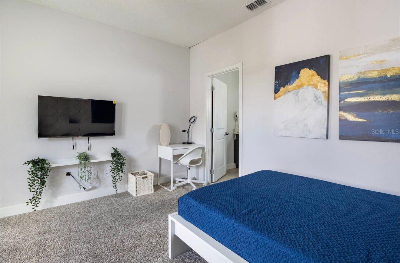 Image 13 of 20 For 320 Villa Domani Court