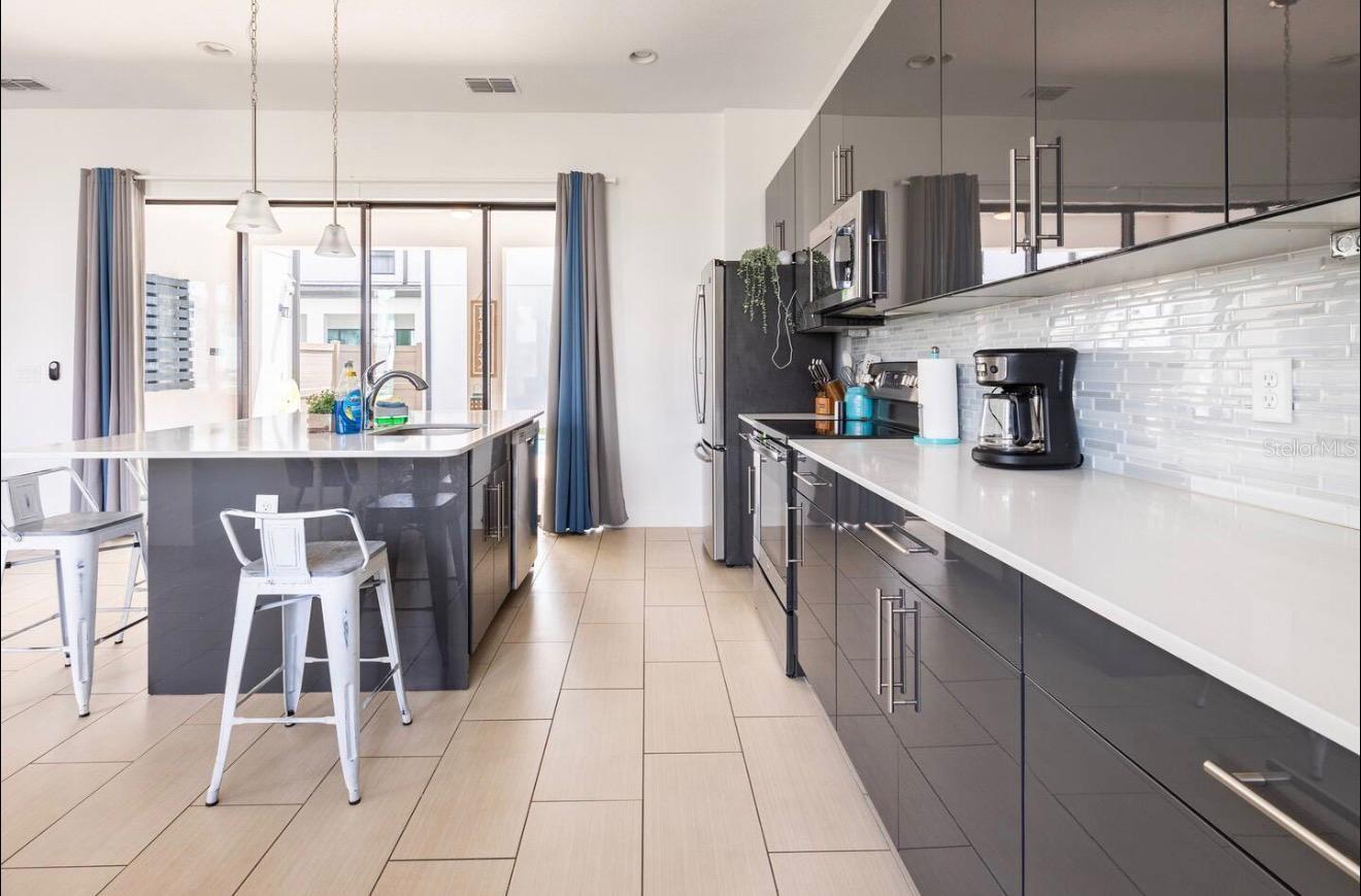 Image 4 of 20 For 320 Villa Domani Court