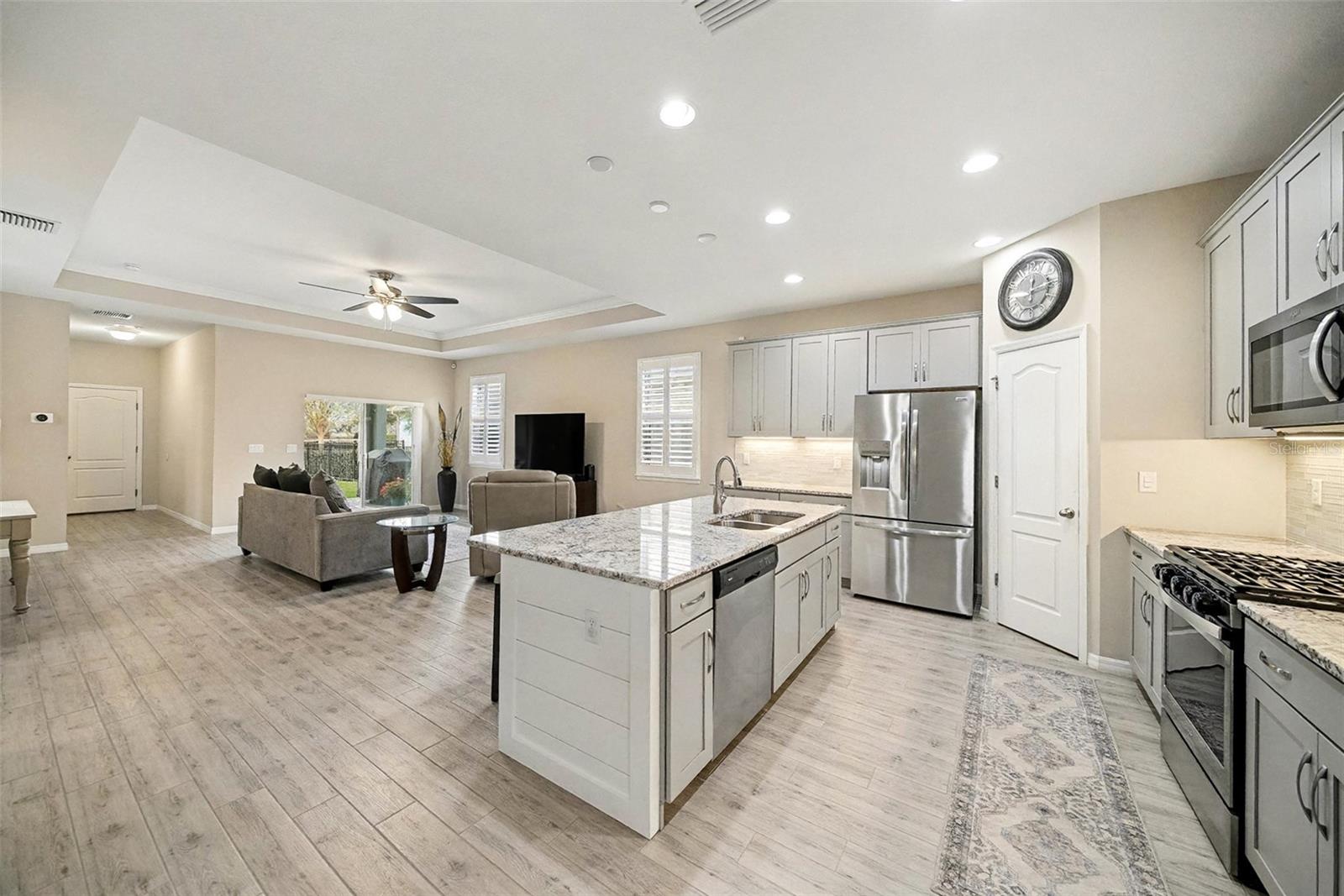 Image 14 of 40 For 14902 Caravan Avenue