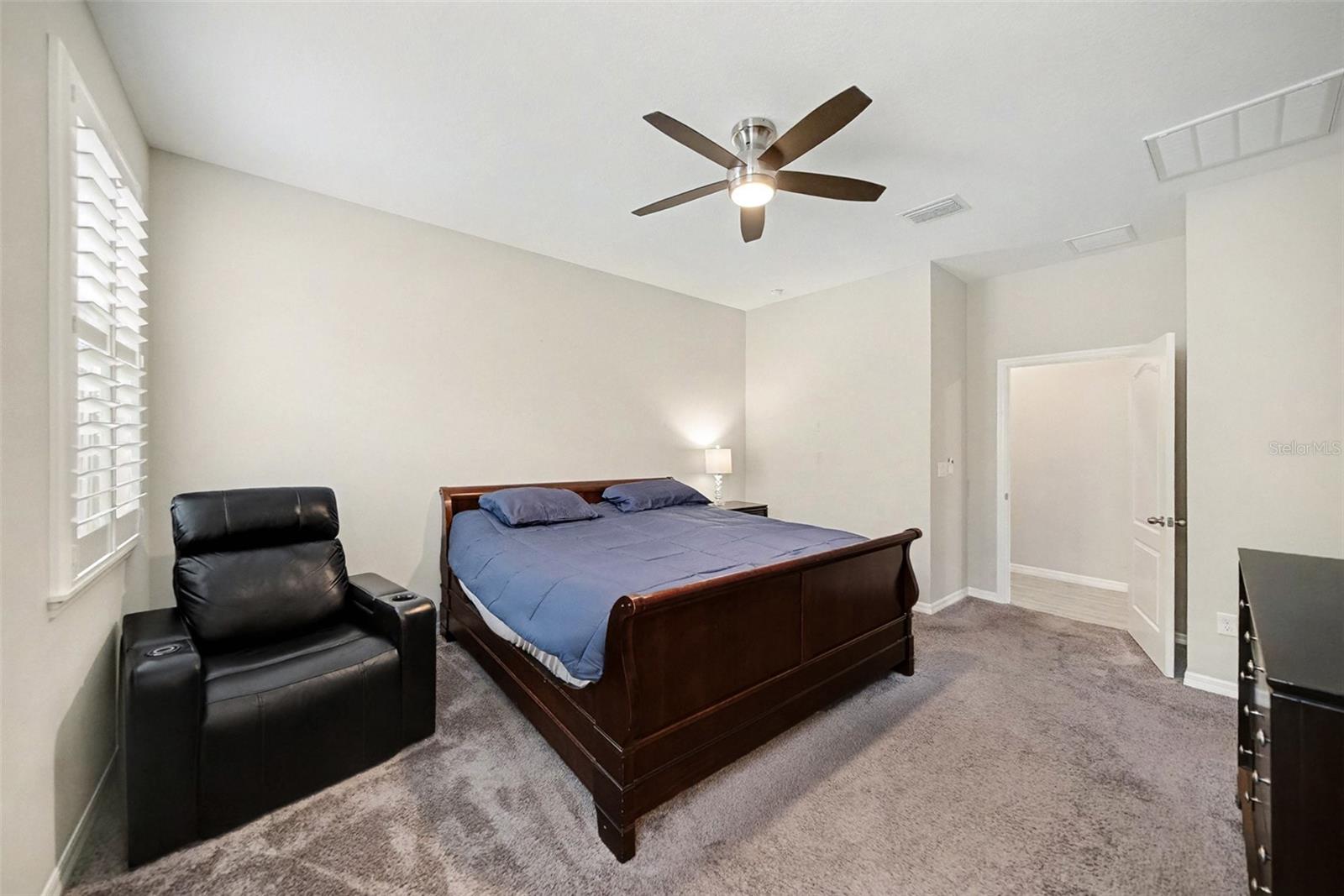 Image 21 of 40 For 14902 Caravan Avenue