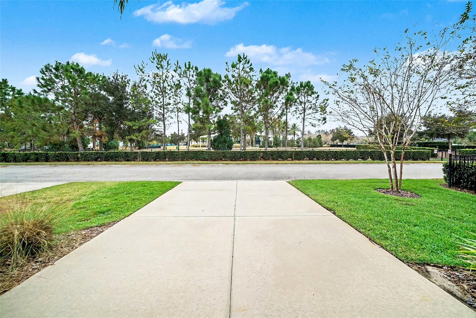 Image 31 of 40 For 14902 Caravan Avenue