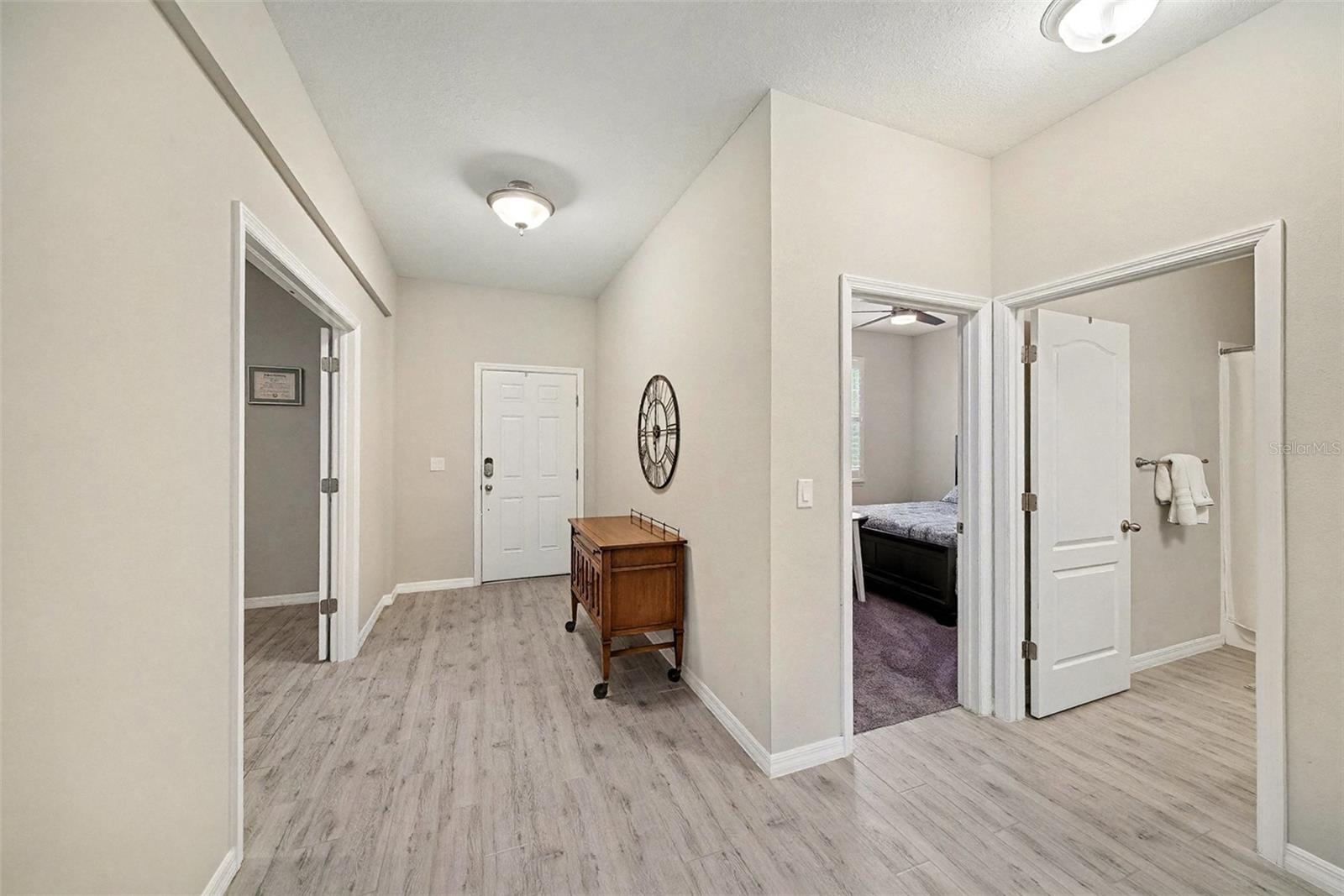 Image 6 of 40 For 14902 Caravan Avenue