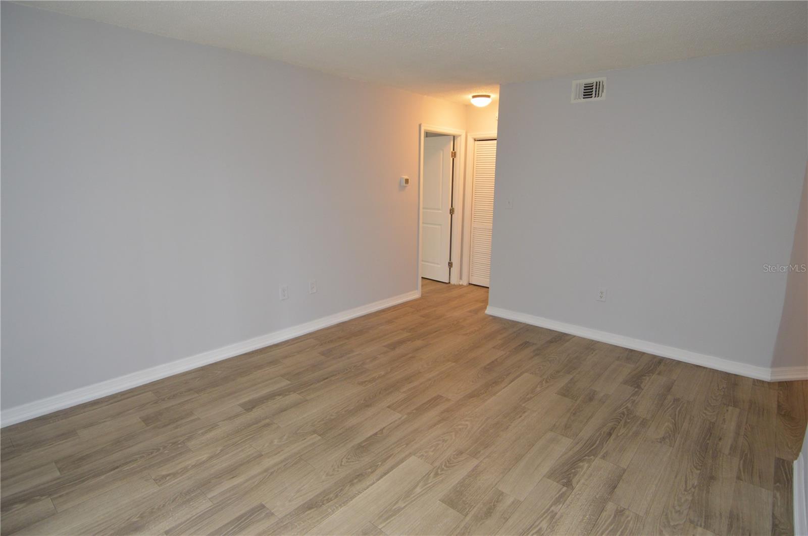 Image 21 of 92 For 8649 Fancy Finch Drive 103