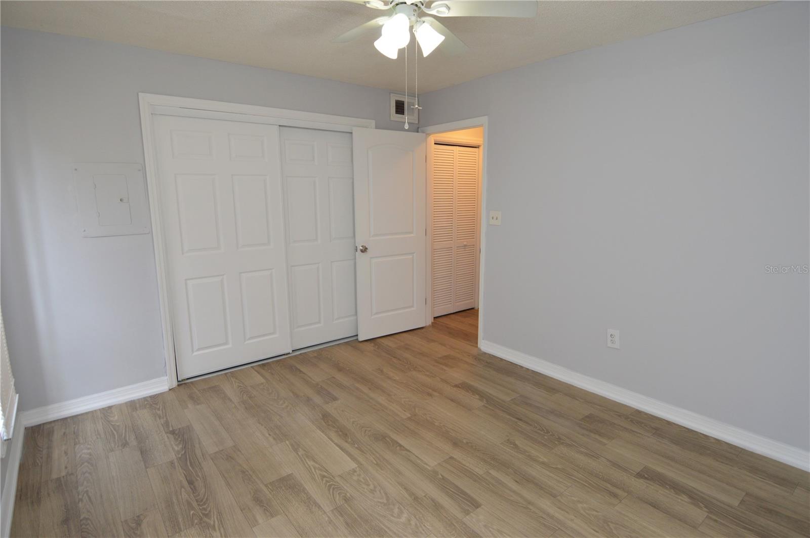 Image 37 of 92 For 8649 Fancy Finch Drive 103