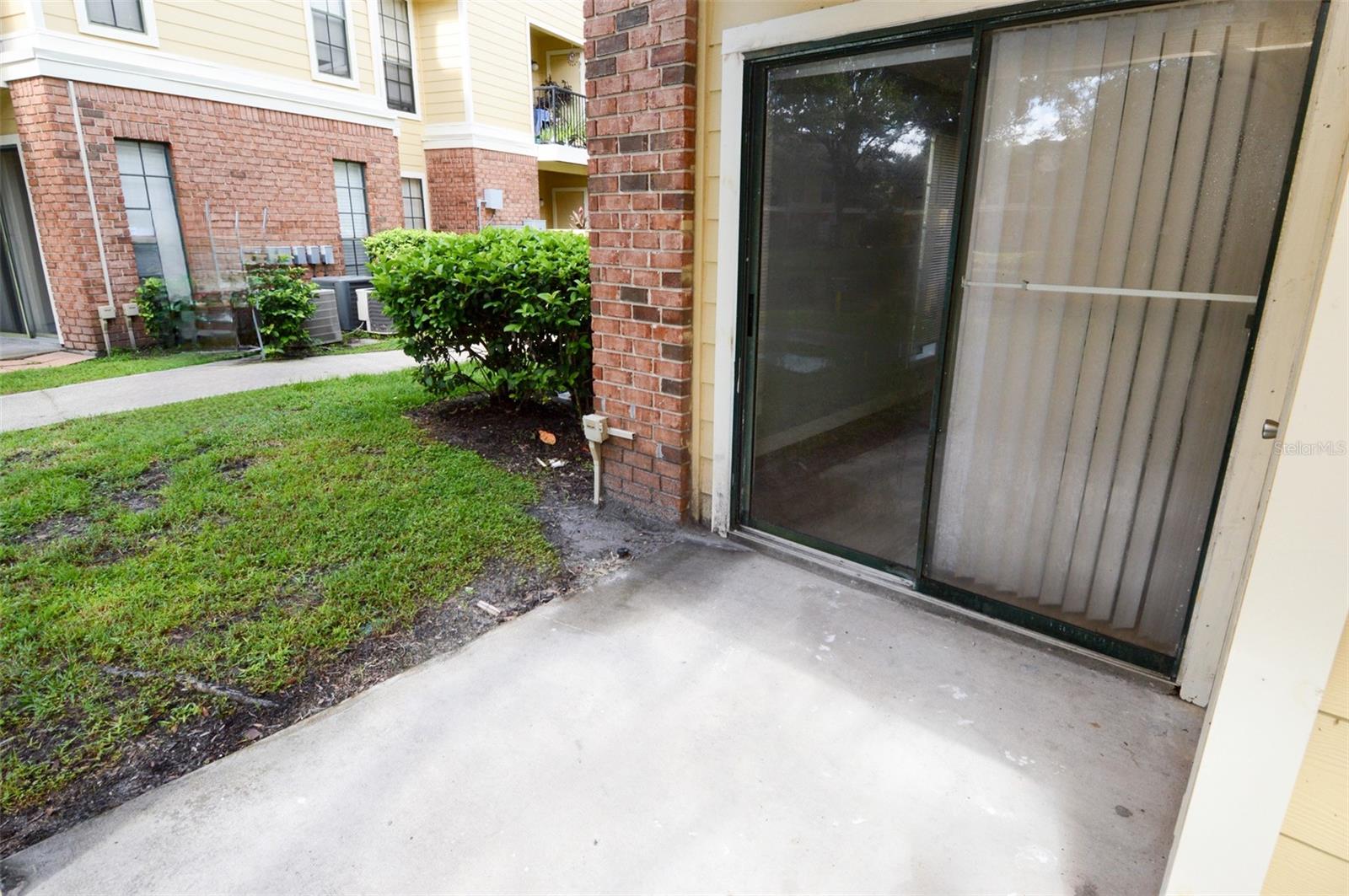 Image 42 of 92 For 8649 Fancy Finch Drive 103