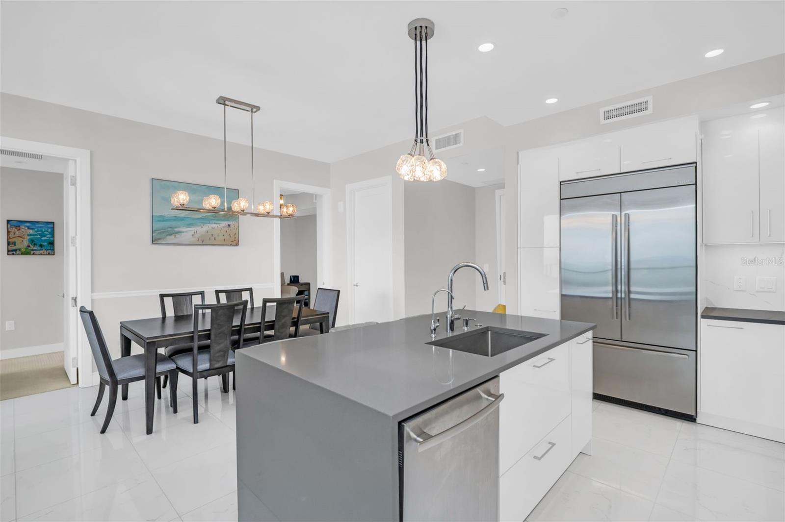 Image 13 of 53 For 100 1st Avenue N 1904