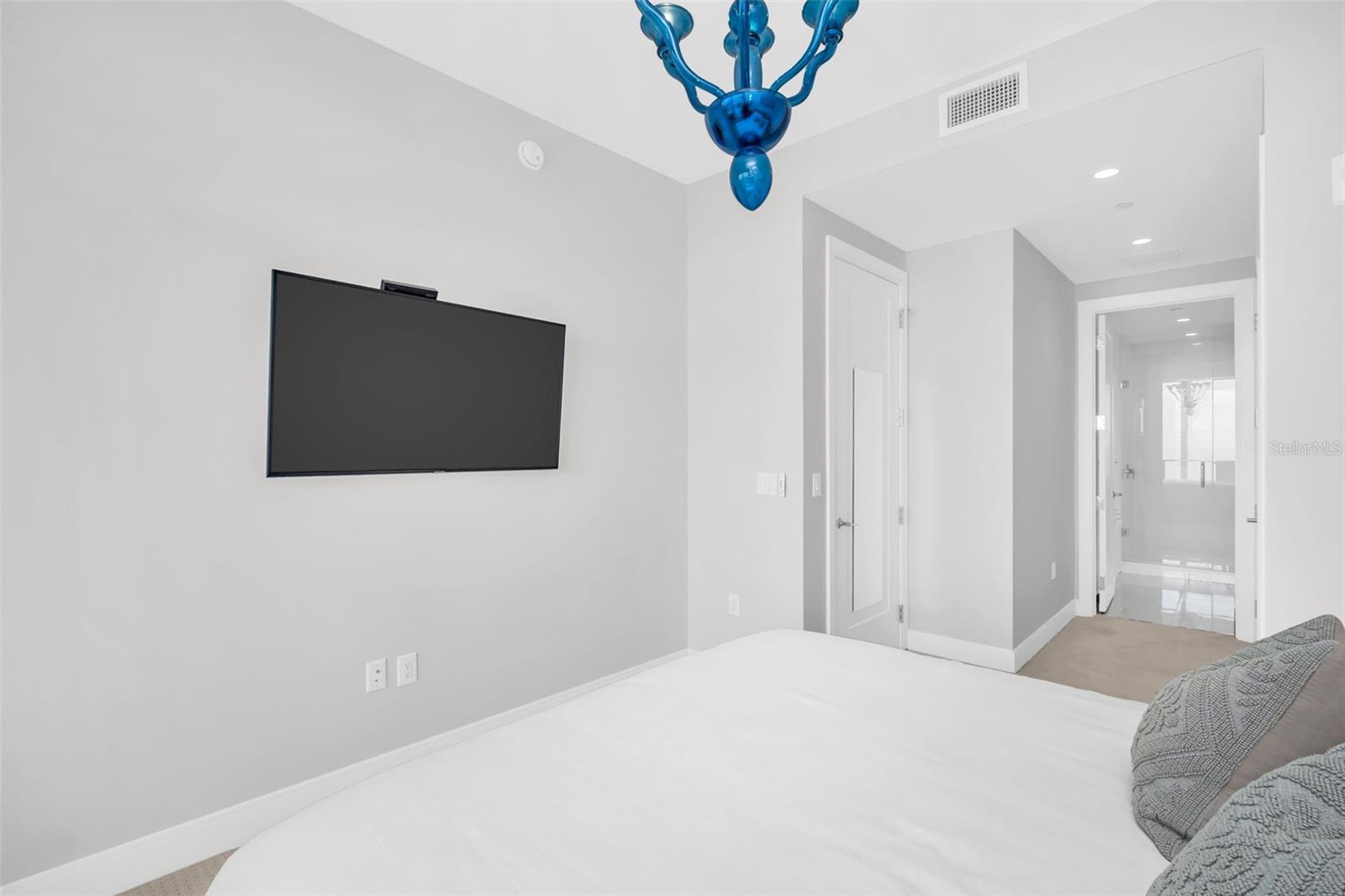 Image 30 of 53 For 100 1st Avenue N 1904