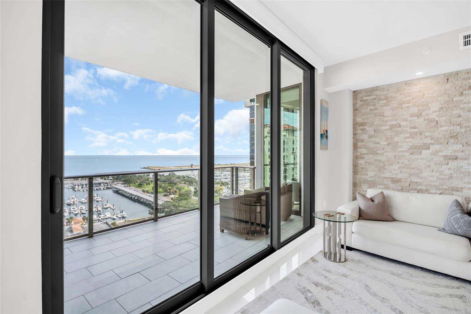 Image 6 of 53 For 100 1st Avenue N 1904