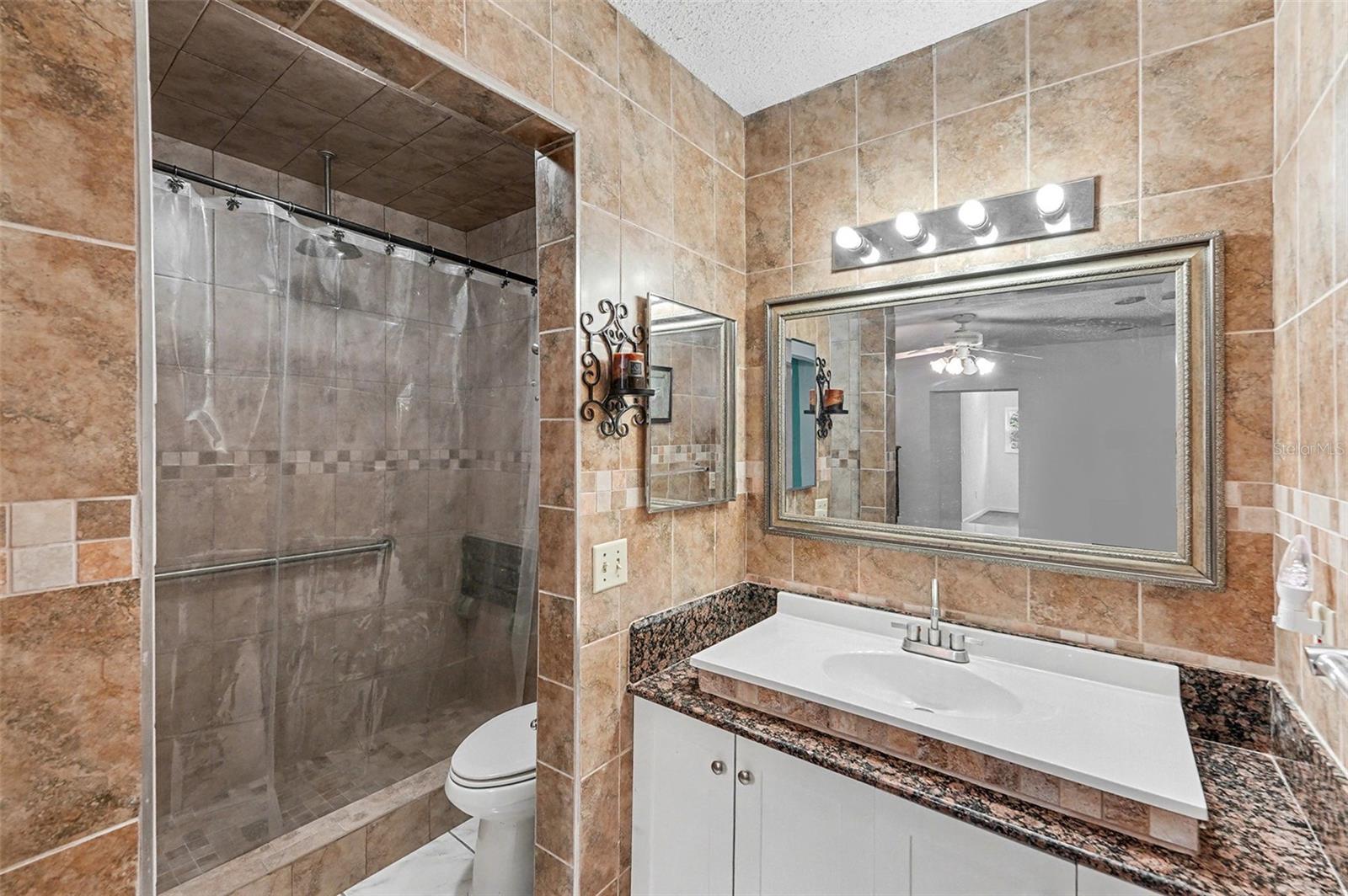 Image 19 of 34 For 7114 Mintwood Court