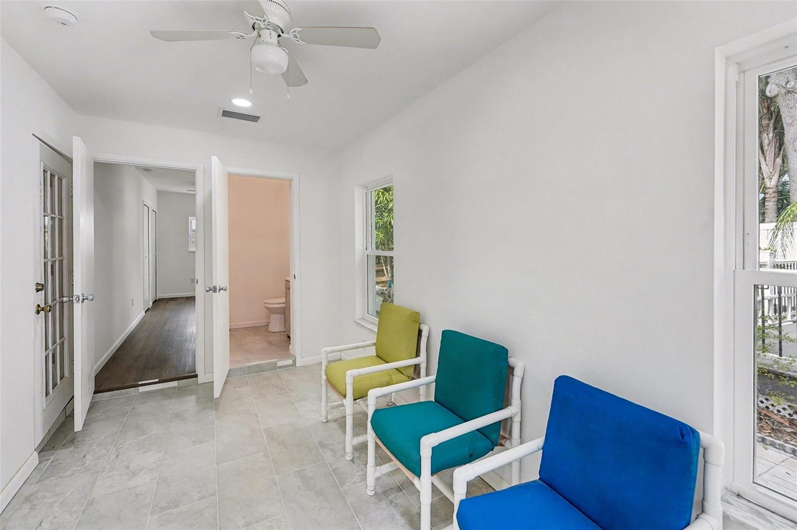 Image 20 of 34 For 7114 Mintwood Court