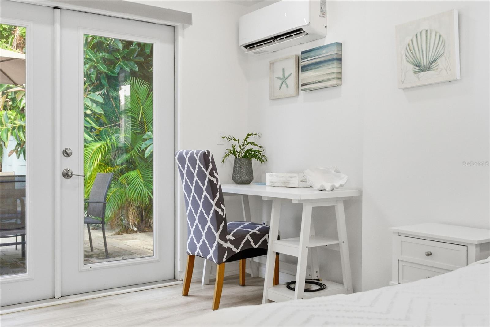 Image 12 of 26 For 1249 Essex Drive N