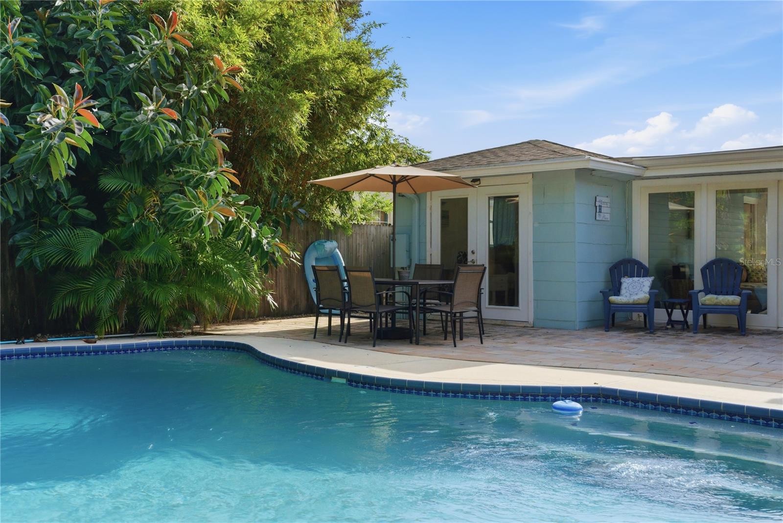 Image 21 of 26 For 1249 Essex Drive N