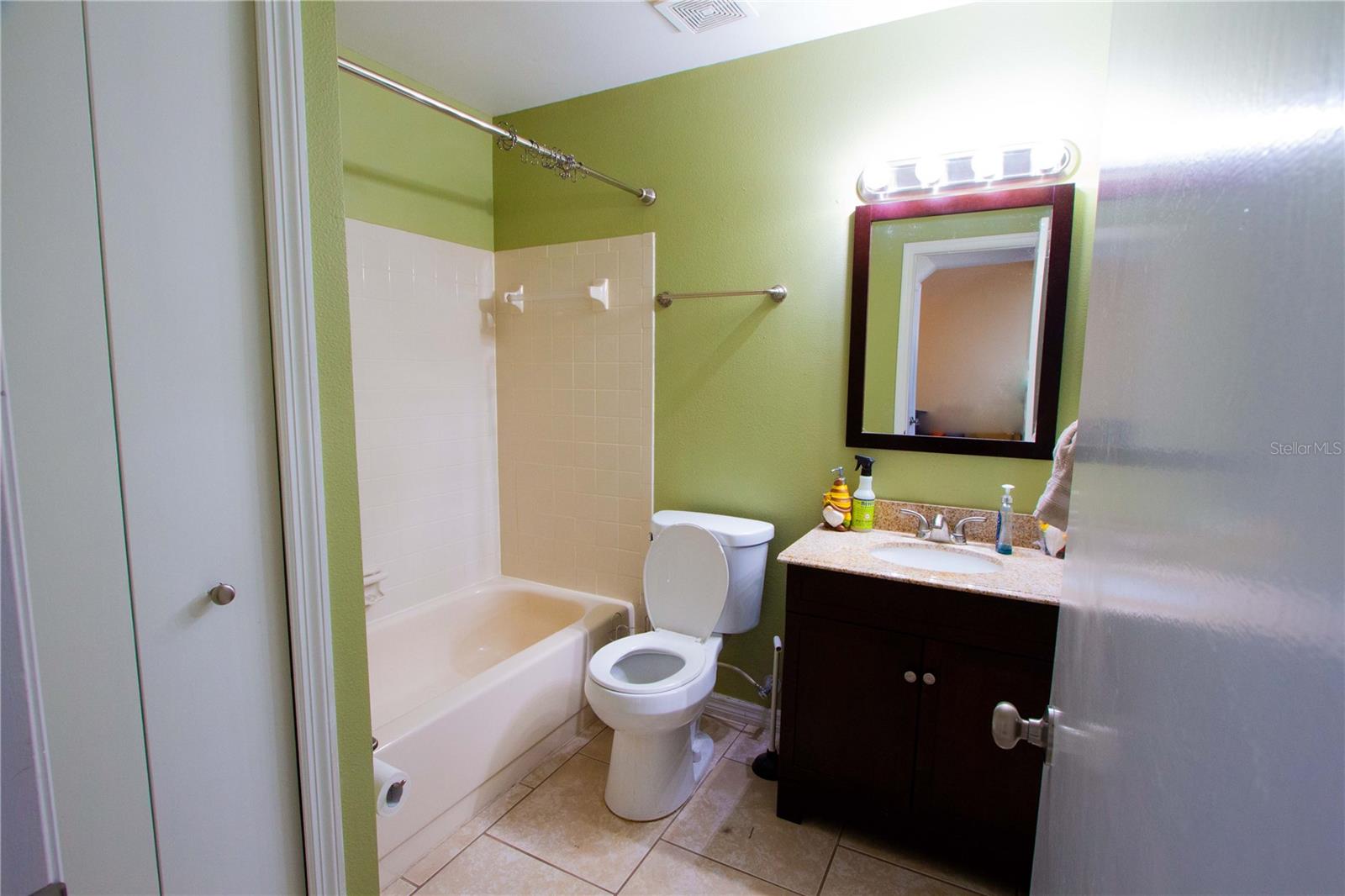 Image 14 of 19 For 12718 Wood Trail Boulevard