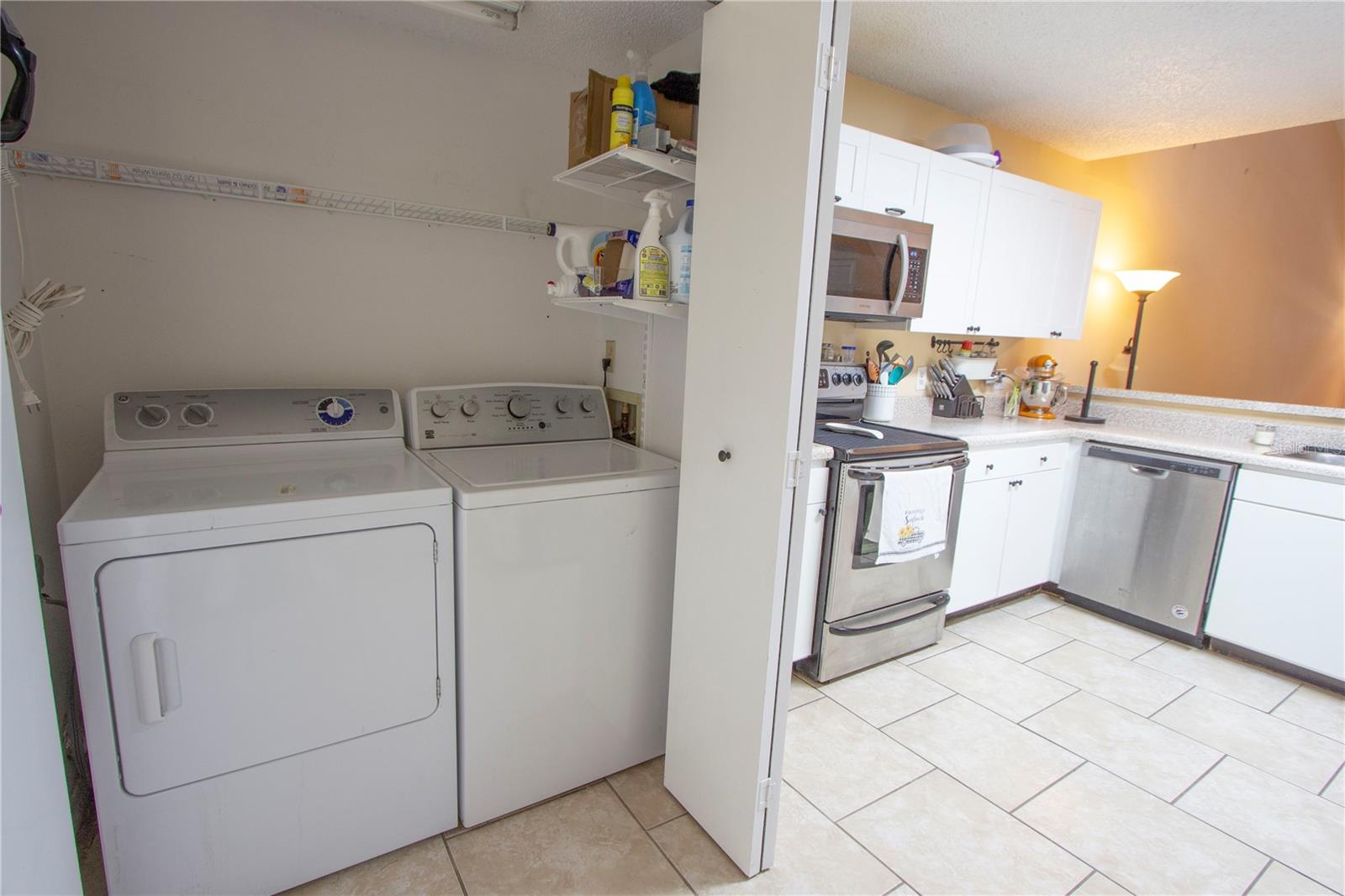 Image 8 of 19 For 12718 Wood Trail Boulevard